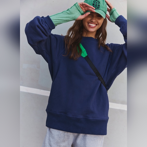 FREE PEOPLE A Cut Above Crew Sweatshirt NWT - Picture 1 of 9